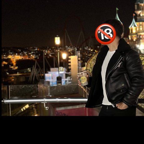 Masculin only fans nude leaks