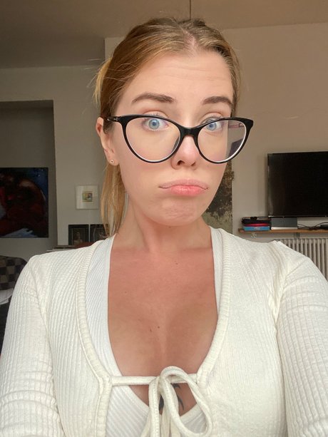 Mary Spark onlyfans pics