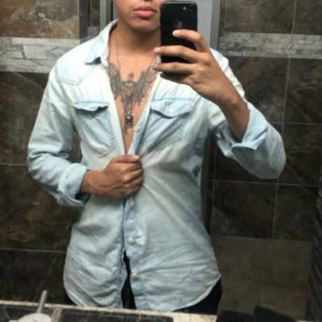 Milo Sjov sexy onlyfans