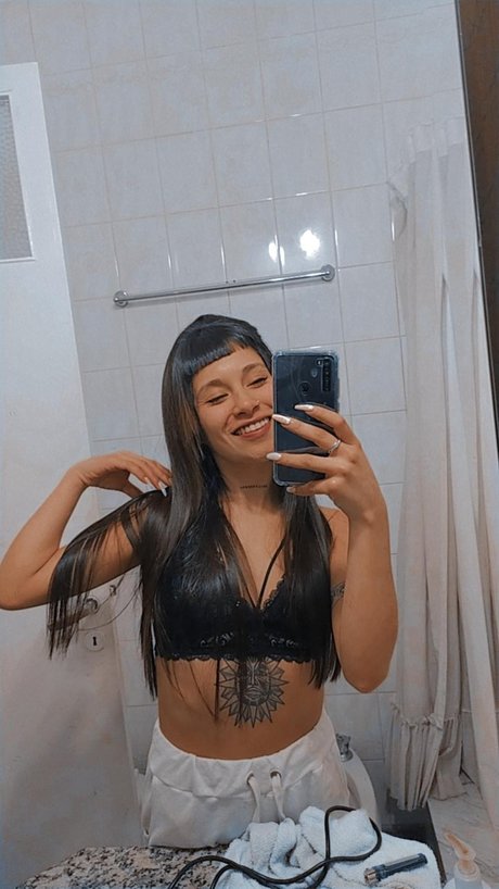 Mili Velez nude onlyfans porn