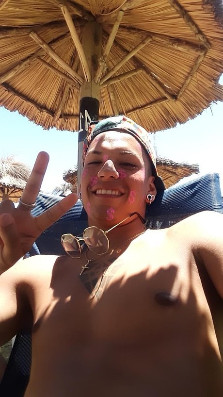 Mike Alvarez nude onlyfans leaked