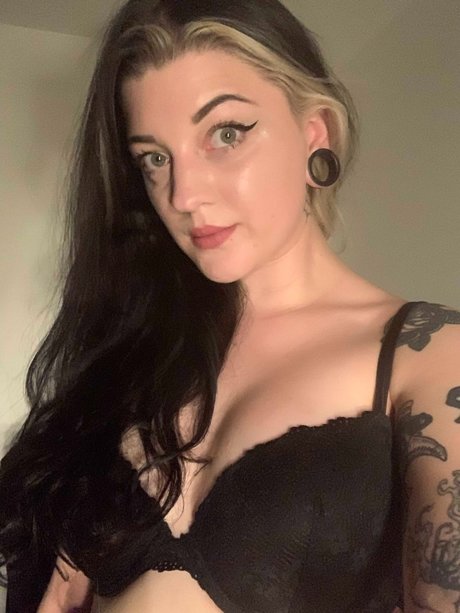 Mifty onlyfans nude photos