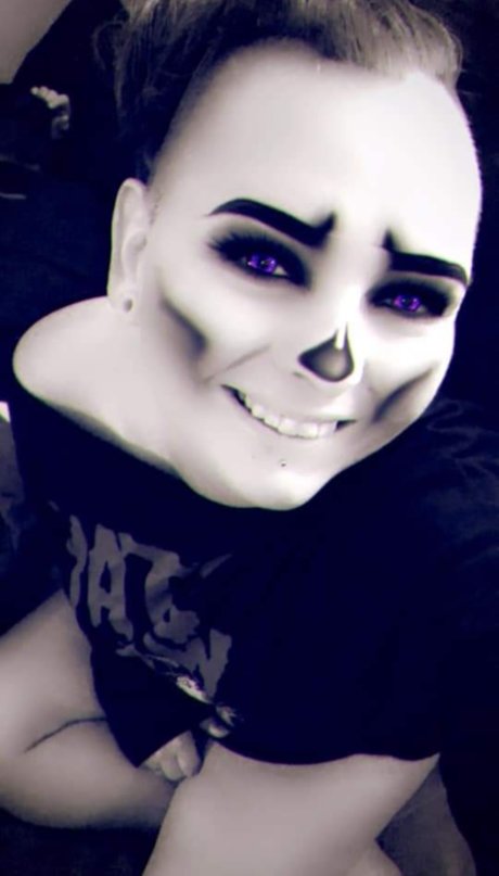 MicaJayne strip onlyfans