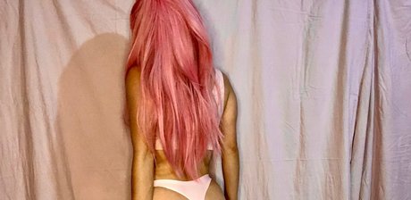 Mia Zhizah onlyfans nude leaked