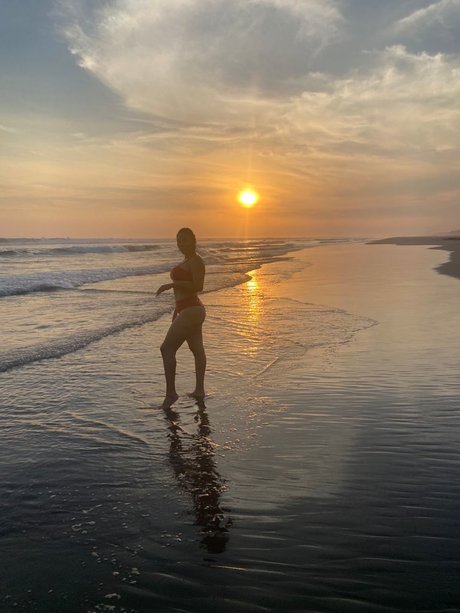 mia Gonzalez nude leaked onlyfans