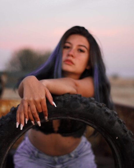 Mia Amoretti onlyfans topless