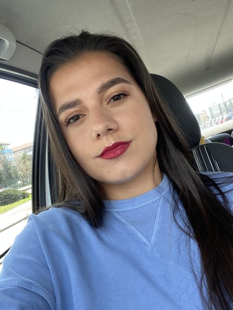 Maria Dumitru onlyfans model photos