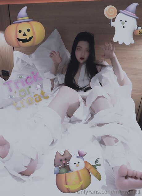 Ai SissyLunar naked onlyfans