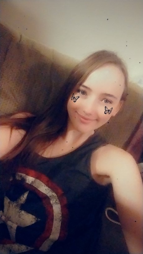 Moon Pixie nude leak onlyfans