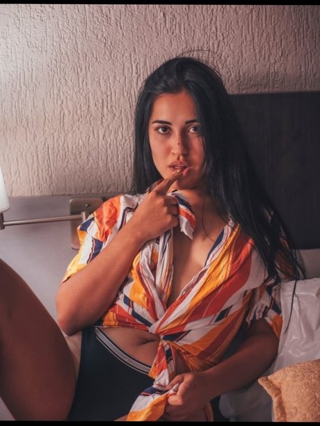 Montserrat_ is on onlyfans