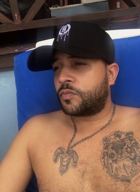 XXX Triniboy onlyfans leak nude