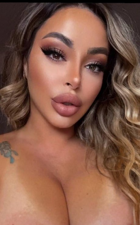 Regina Margot onlyfans model