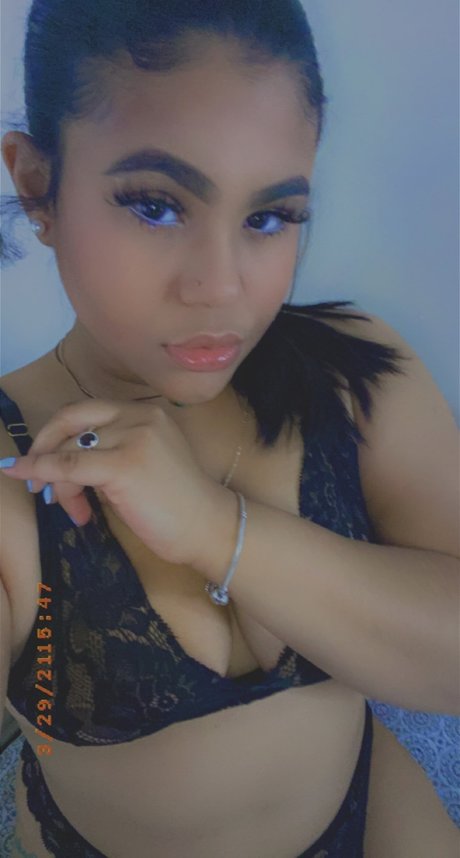 Pierii onlyfans model photos