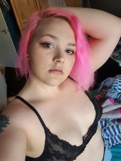 Evelyn Blossom onlyfans nude tits