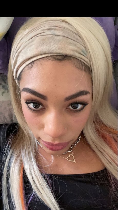 NadiaBankx onlyfans porn nude