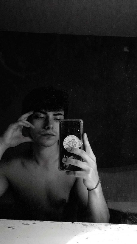 Nach Tommo onlyfans model images