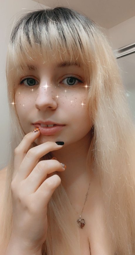 n i k i_ onlyfans leak ass