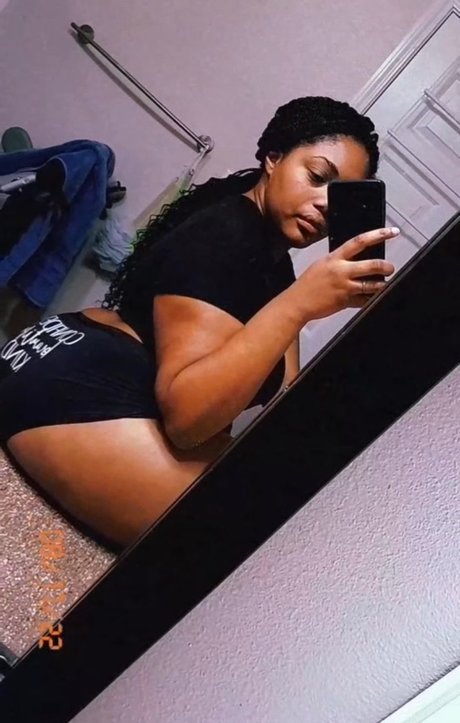 Mz Kenzie nudes onlyfans leak