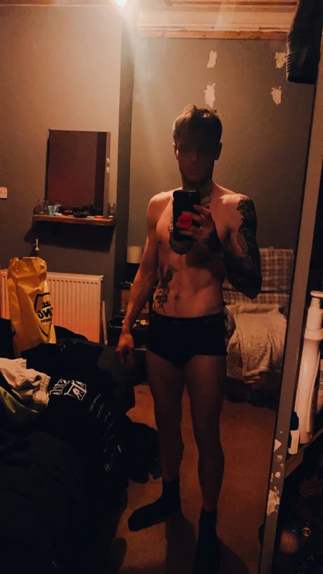 MR WINTER only fans pics