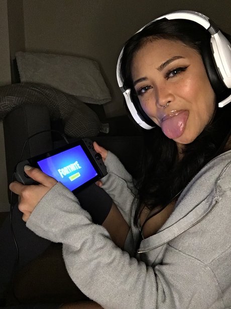 Moxie_ onlyfans nudes leak