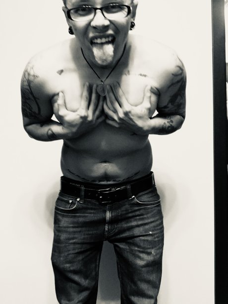 Nick Ryder_ onlyfans model photos