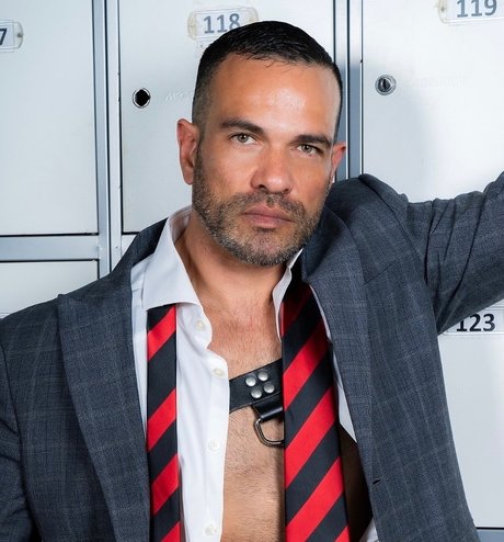 Nicholas Bardem onlyfans nude tits