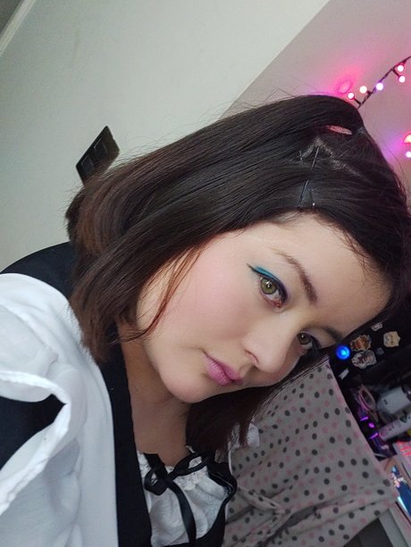 Nekobarbsets onlyfans nude photos