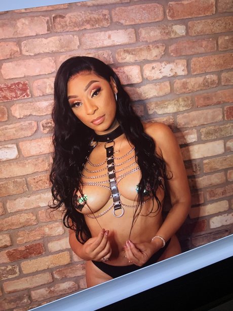 So Unique UNCENSORED nudes onlyfans leak