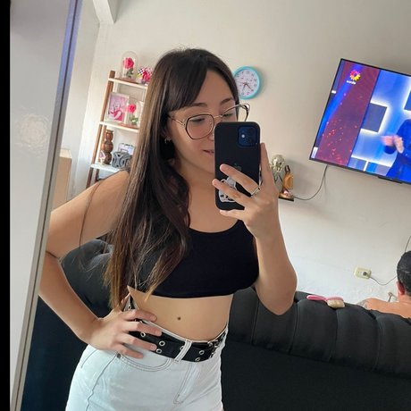 NattashaAmanda onlyfans posts