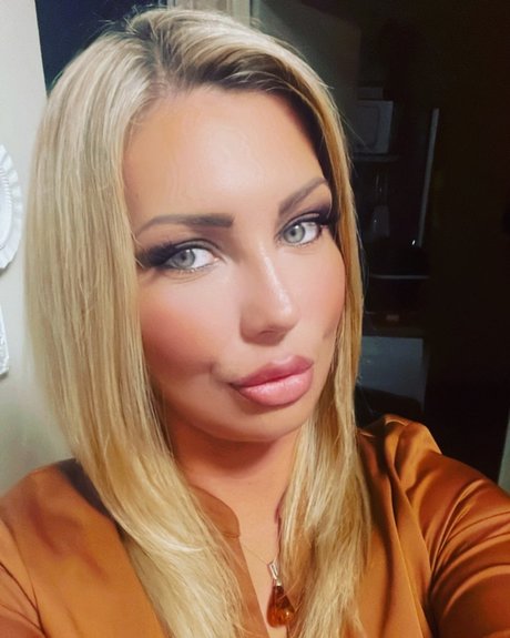 Shiva Love sex onlyfans