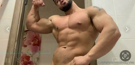 king tylor onlyfans nude content