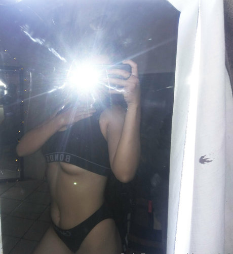 Anna Castillo onlyfans leak