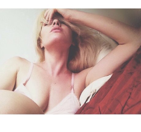 Adriana Abenia onlyfans boobs