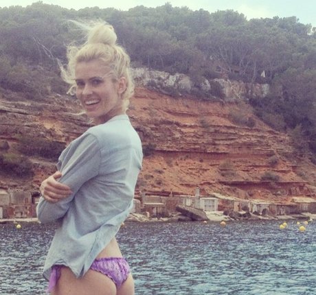 cum on glasses onlyfans free naked pics