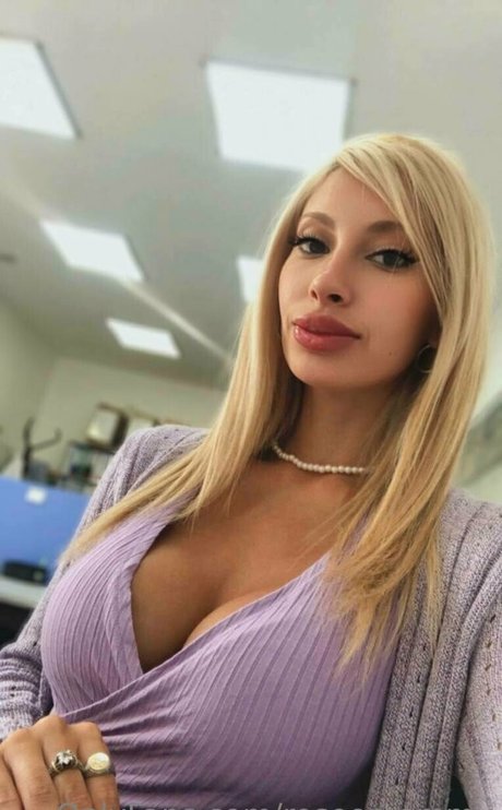 Rosy Stars leaked onlyfans content