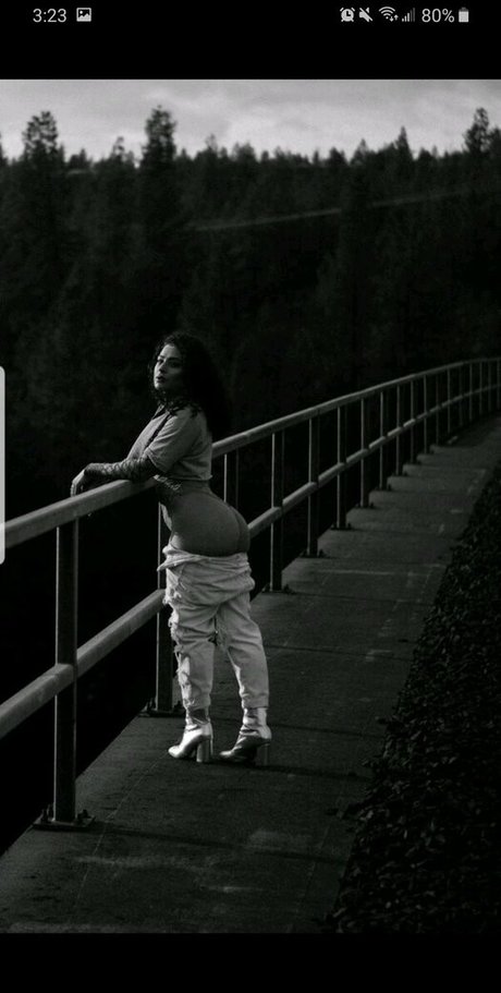 bellasjuicy onlyfans topless