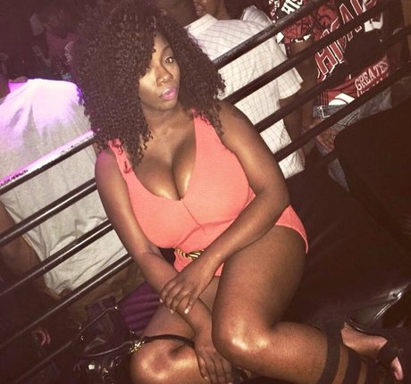 jacking uneek onlyfans nude tits