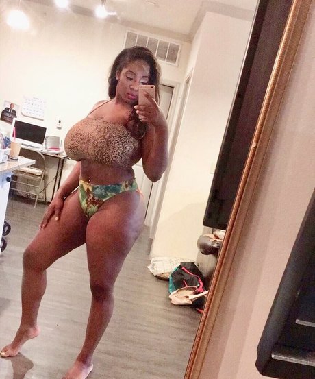 jacking uneek onlyfans topless