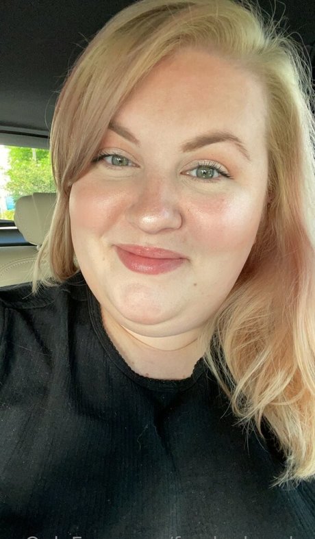 feedeebrooke onlyfans nsfw