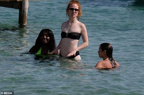 Jess Glynne onlyfans leak ass