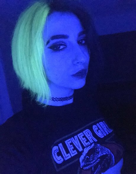 deviouslilwolf onlyfans tits