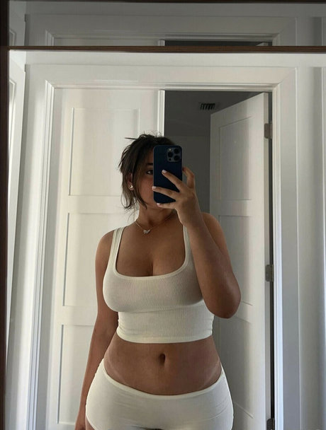 Layla Khalily onlyfans naked