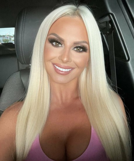 Danni Ellexo onlyfans leaks xxx