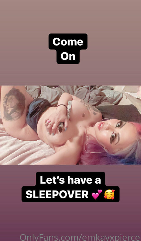 ameenajadexoxo onlyfans posts