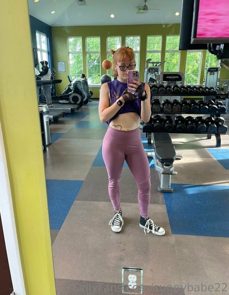 sunnybabe22 naked on onlyfans