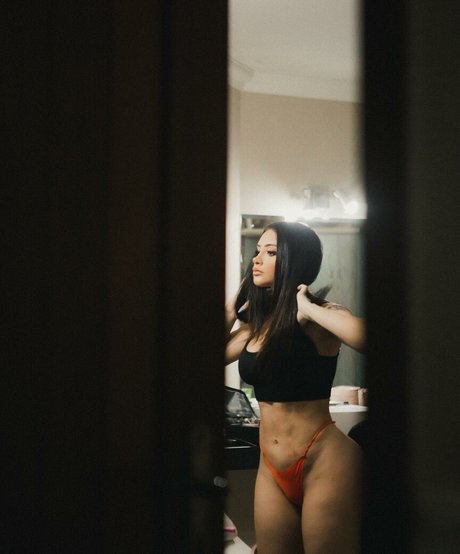 Taina Costa Profile pic