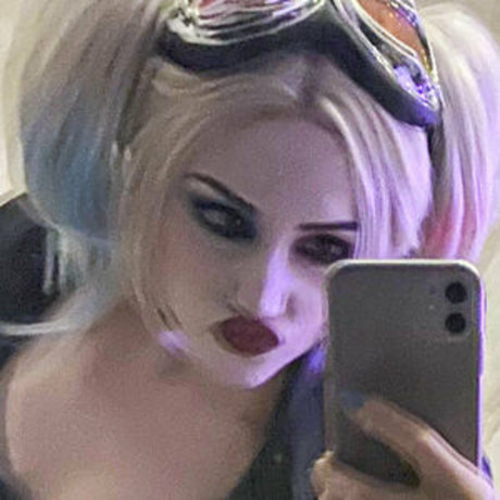 EzySummers Cosplay Profile pic