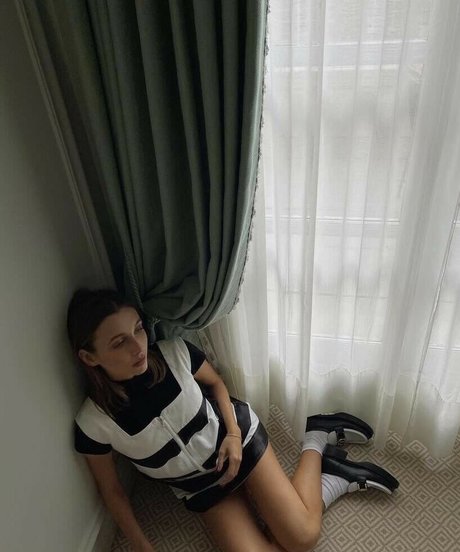 Emma Chamberlain joi onlyfans