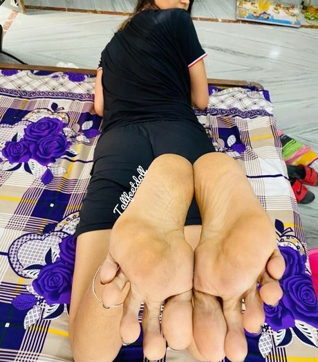 tallfeetdoll15 nude onlyfans porn