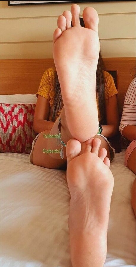 tallfeetdoll15 onlyfans leaks